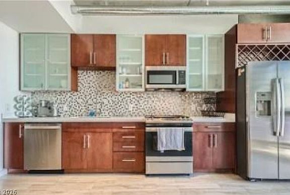 5th image of 353 E Bonneville Ave Unit 636