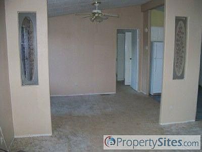 4th image of 1585 E Glen Pl