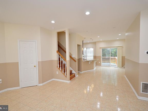 2nd image of 4031 Kimberley Glen Ct