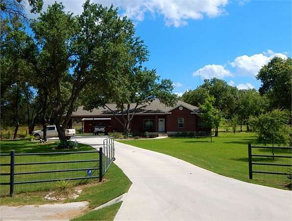 1st image of 556 County Road 6868 E