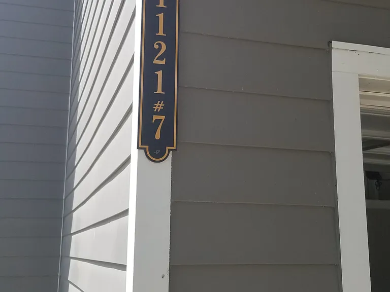 1121 Lawrence Ave #6 — Photo 35