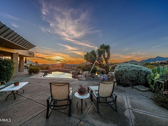 3rd image of 11036 E GRAYTHORN Drive