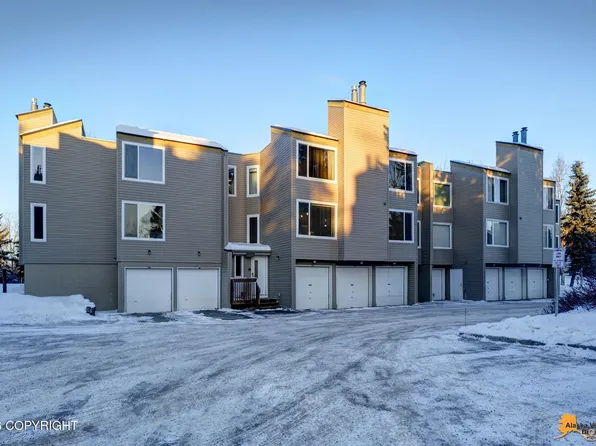 703 Copperbush Ct, Anchorage, AK 99518