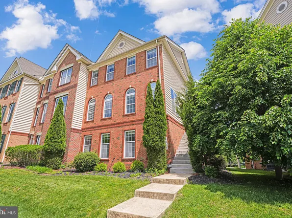 8217 Castanea Ln, Derwood, MD 20855