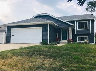 1119 37th St SW, Rochester, MN 55902