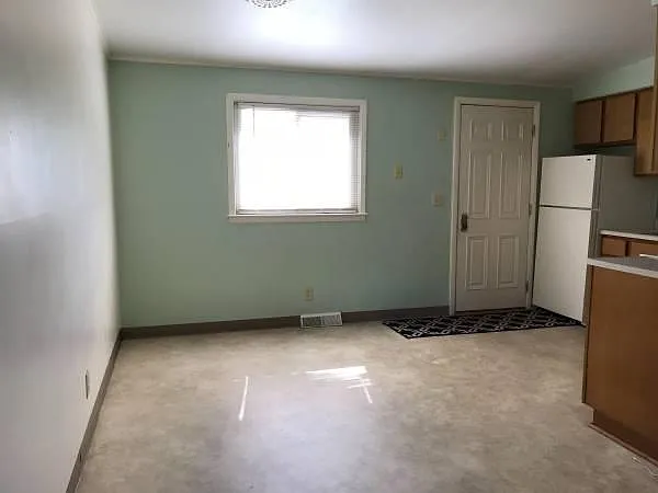 418 Cable St — Photo 18
