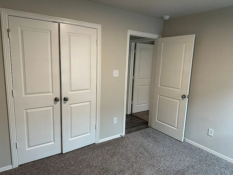 1211 Highgarden Dr — Photo 17