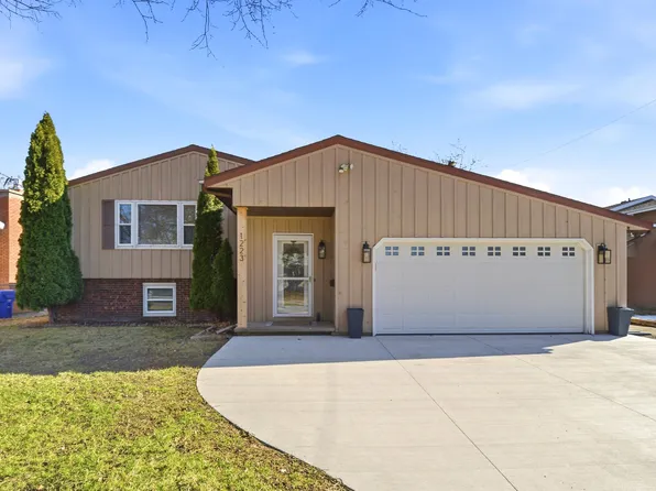 1223 W Grant St, Appleton, WI 54914
