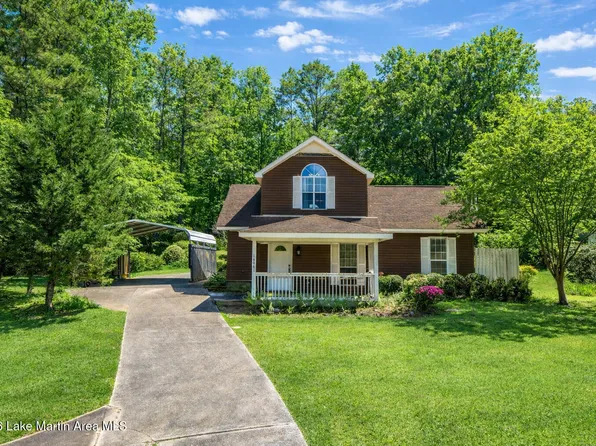 1898 Mayfair Ln, Alexander City, AL 35010