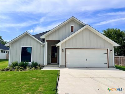 815 E Michalk St, Thorndale, TX, 76577