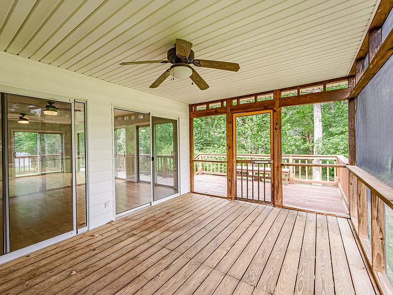 11402 Creekside Dr — Photo 9