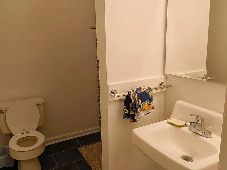 1003 Atlantic Dr NW — Photo 5