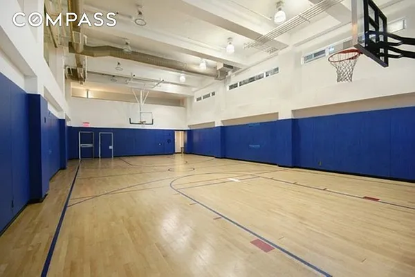 Sold by Compass | media 21