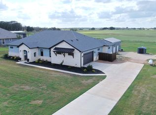 120 Western Way, Adkins, TX 78101