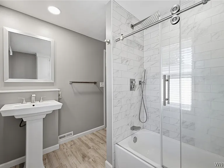 259 California Dr — Photo 20