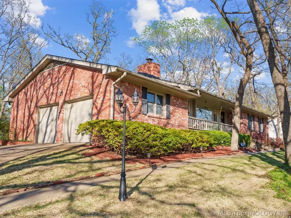 2124 Skyline Dr, Bartlesville, OK 74006