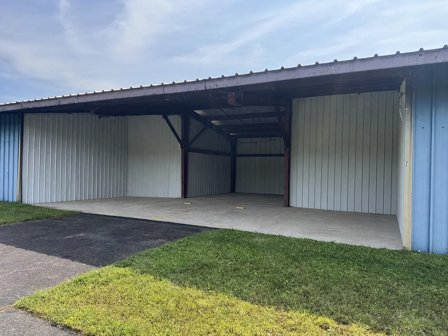 65 Windsock Lane - Open T-Hangar - 4 — Photo 2
