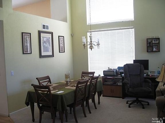 2nd image of 2029 Cliffwood Dr