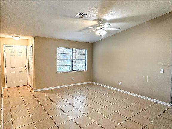 4th image of 2821 EAGLE RUN CIRCLE S