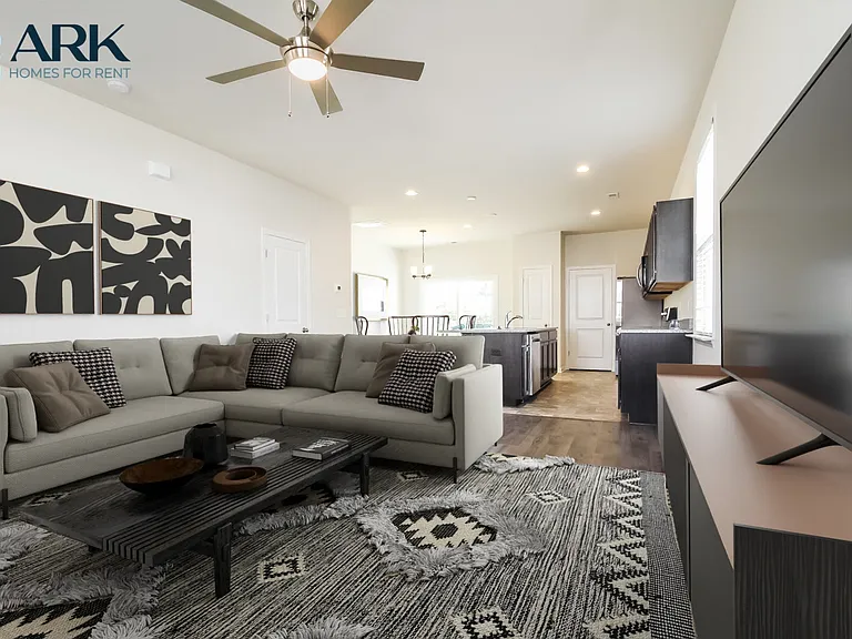 120 Valley Creek Dr — Photo 4