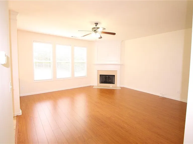 1961 Stoney Chase Dr — Photo 16