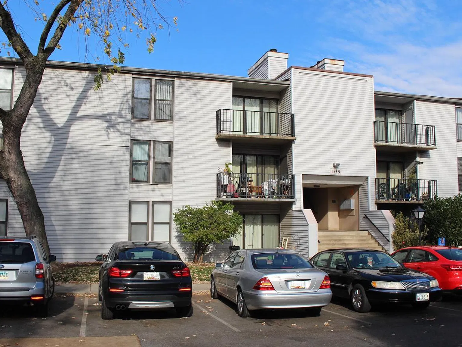 106 Duvall Lane - 202 — Photo 3