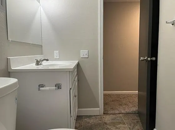 Tiblow Village Apartments — Photo 17