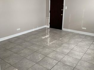 9610 Ivanhoe Ave APT 11, Schiller Park, IL 60176