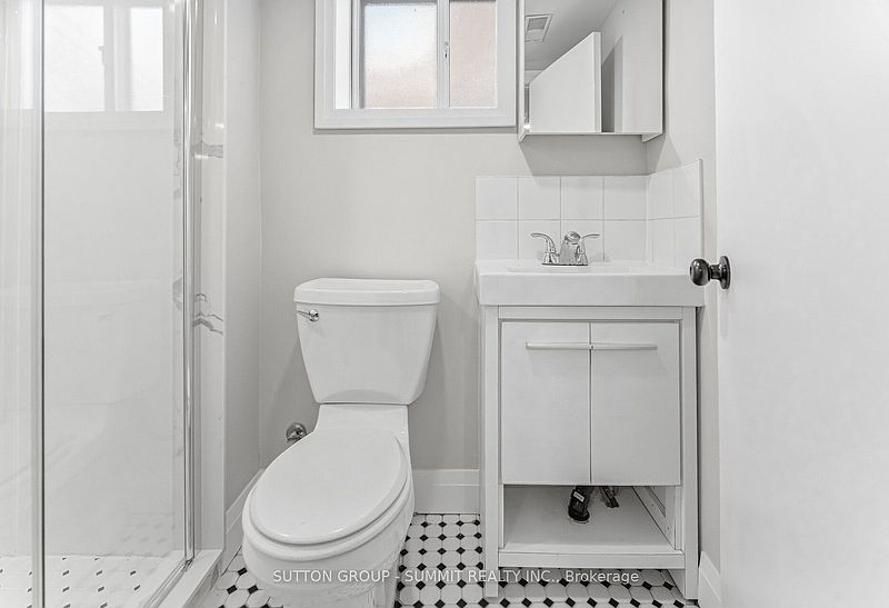 Toronto House for rent - 3 Bedrooms — photo 34
