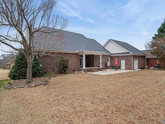 4th image of 714 Shasta Dr