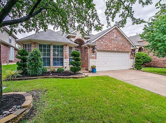 2nd image of 4917 Giordano Way