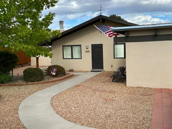 446 Connie Ave, Los Alamos, NM 87547