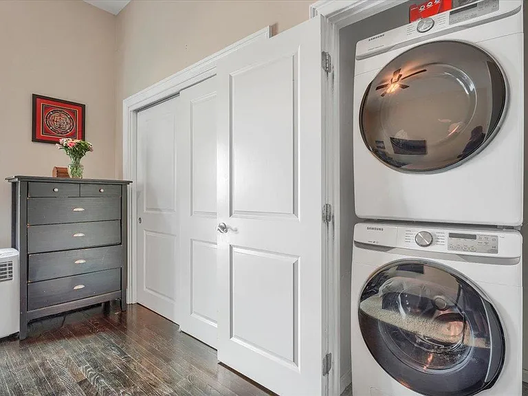 38 Pleasant St #4 — Photo 11