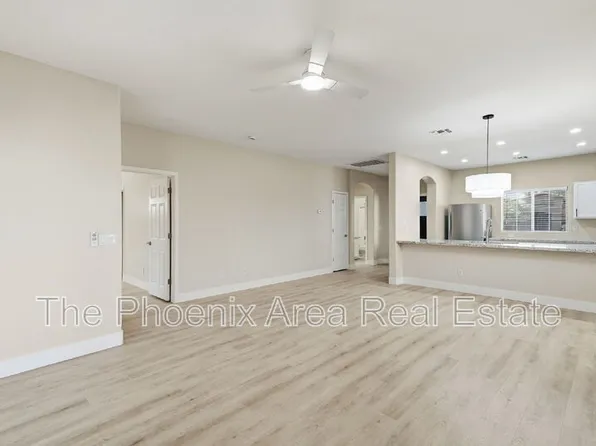 554 E San Carlos Way, Chandler, AZ 85249