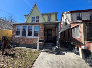 10438 202nd St, Saint Albans, NY 11412