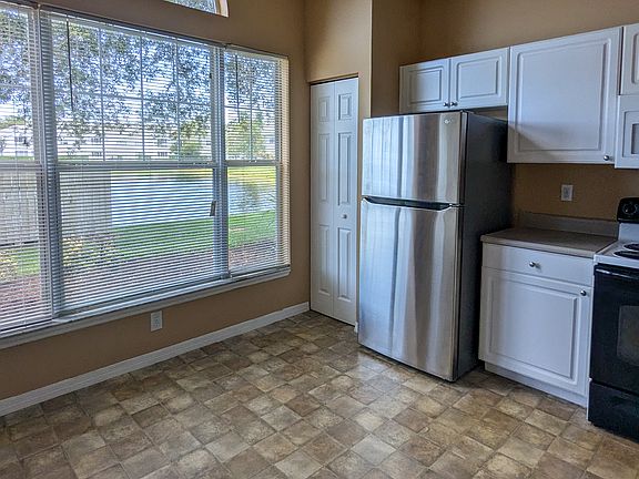 4th image of 26110 Harbour Vista Cir