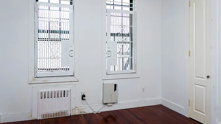 Rented by Nooklyn NYC LLC | media 9