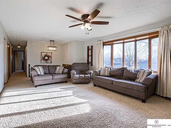 3rd image of 1130 Laport Dr
