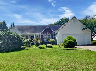 1383 Victoria Place Ct, Loganville, GA 30052