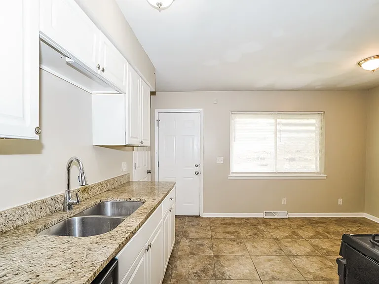 2883 Key Pl — Photo 9
