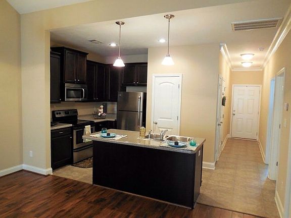 3rd image of 8062 High Vista Ln