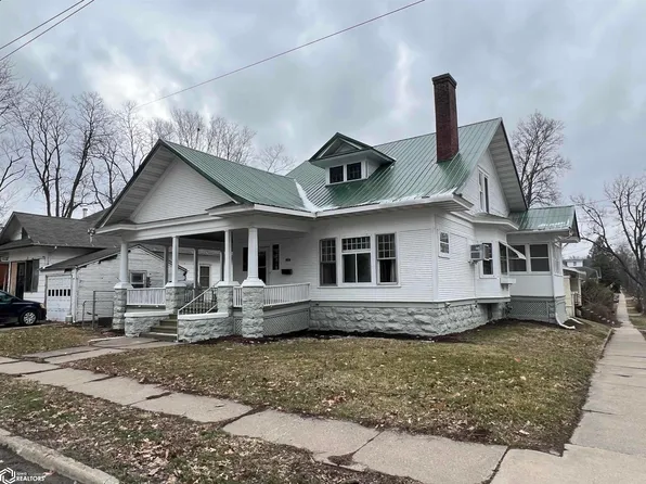 106 W Madison Ave, Fairfield, IA 52556