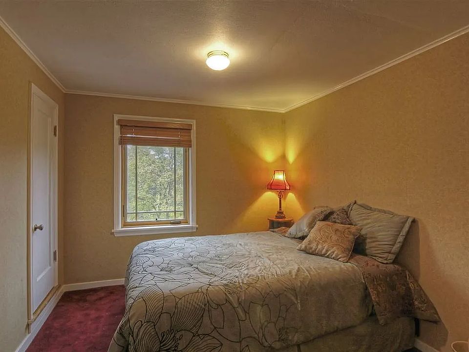 1st image of 410 E Rockwood Blvd