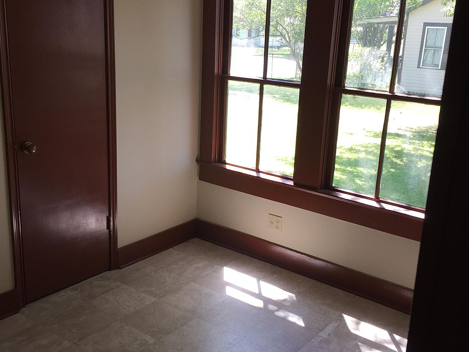 1st image of 1213 Saizan Ave