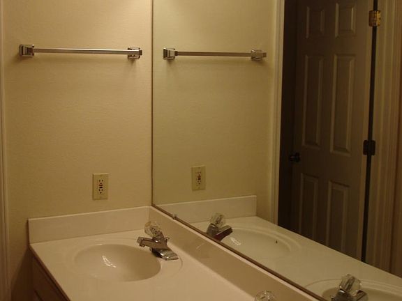 4th image of 9 S Joplin Loop APT D