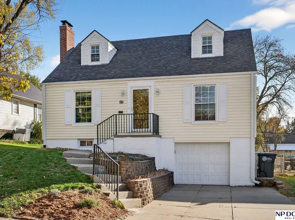 6019 Hickory St, Omaha, NE 68106