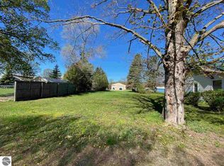 215 Maple St, Bellaire, MI 49615