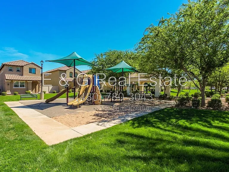 3642 E Horace Dr — Photo 31