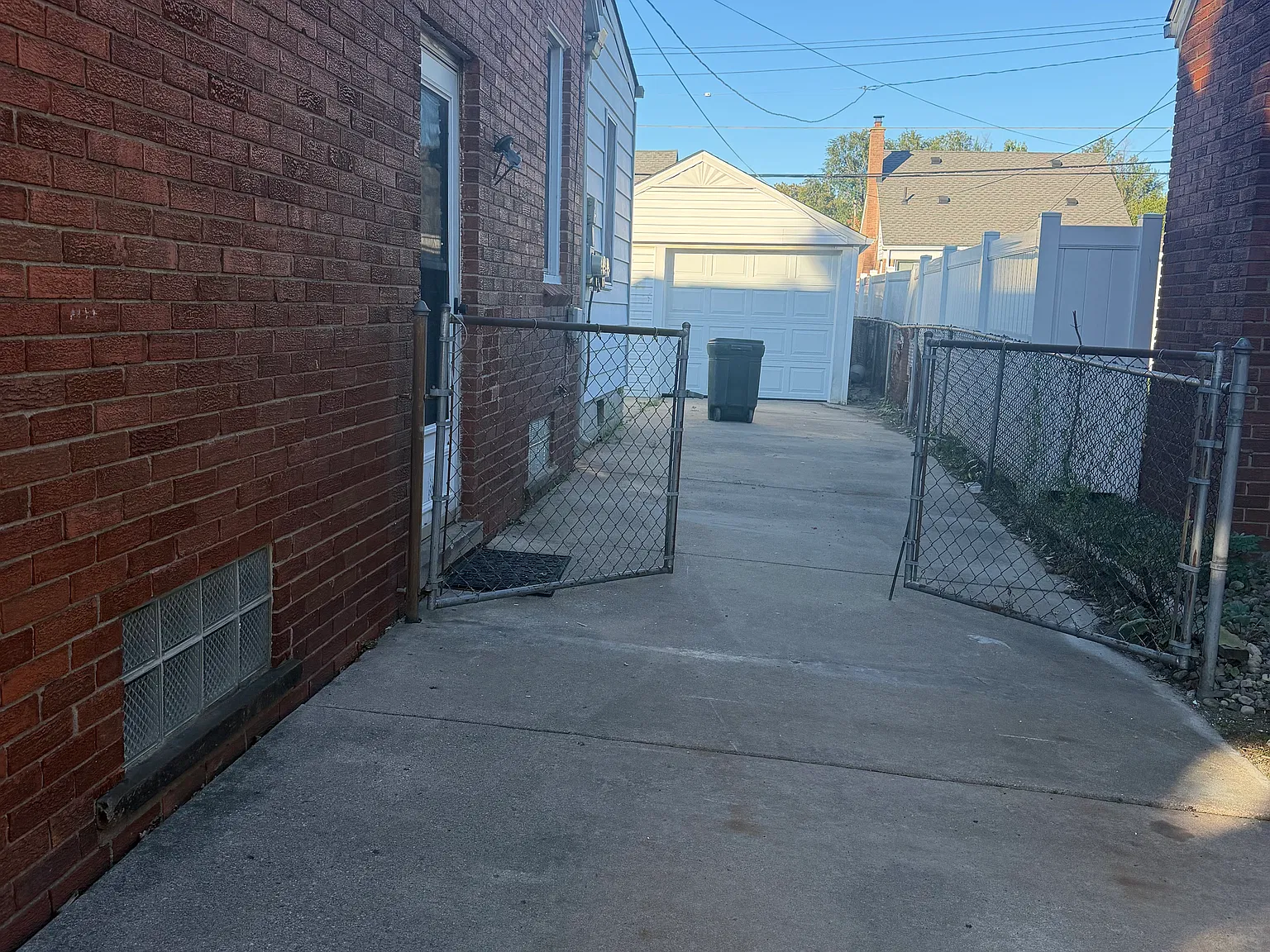 3 bed, 1592 sqft, $1,600 — Photo 3