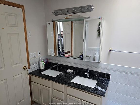 5th image of 2636 Fleming Ct